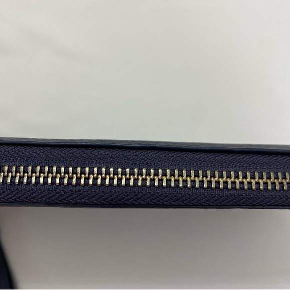 Estalon Womens Zip around Leather RFID Protection Wristlet Wallet Dark Navy Blue - Picture 5 of 8